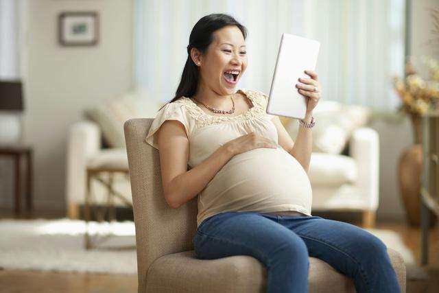 重庆女性不孕不育的原因是什么？看看有没有盆腔积液？